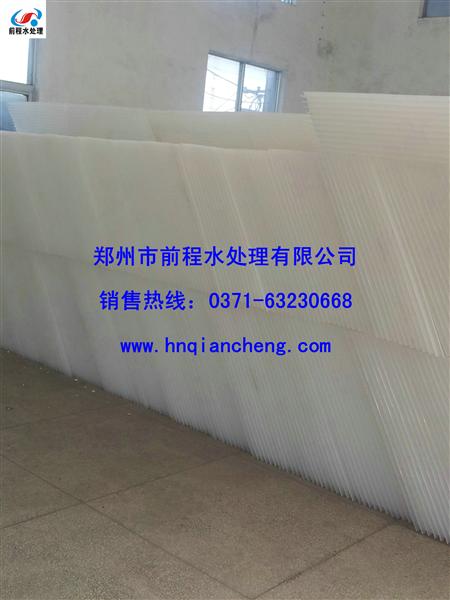 斜板填料施工現場